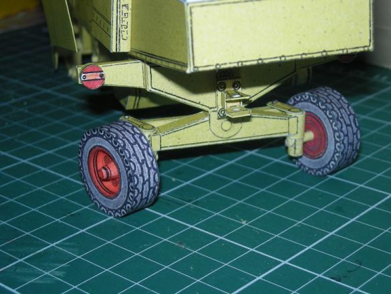 Fortschritt 512 (Plná velikost v novém okně) Fortschritt 512