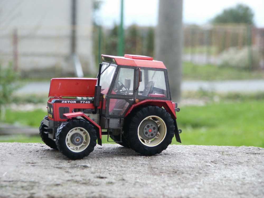 Zetor 7745 (Plná velikost v novém okně) Zetor 7745