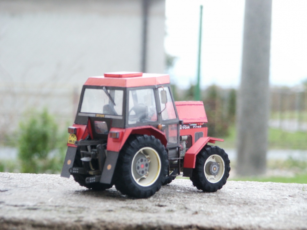Zetor 7745 (Pln� velikost v nov�m okn�) Zetor 7745