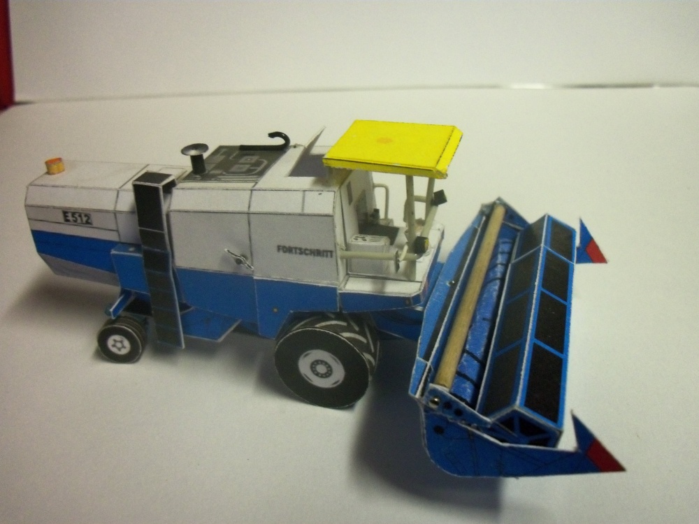 Fortschritt E-512 (Pln� velikost v nov�m okn�) Fortschritt E-512