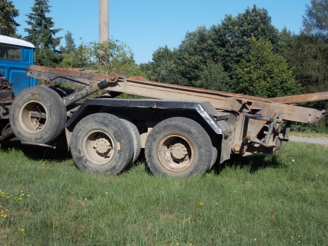 FOTO Tatra 148 AD 20 + T 148 nosi� kontejner�