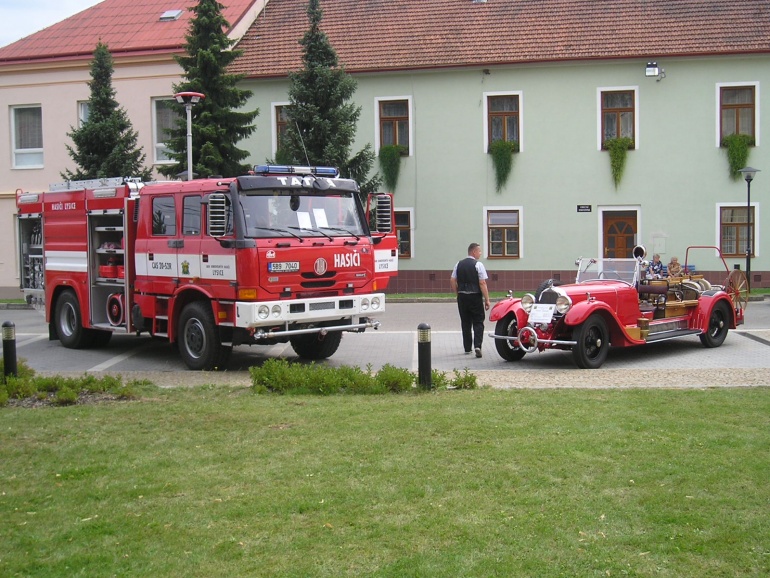 85050