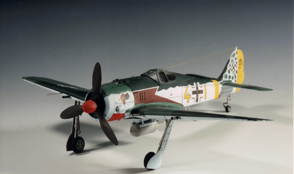FW-190 (Pln� velikost v nov�m okn�) FW-190