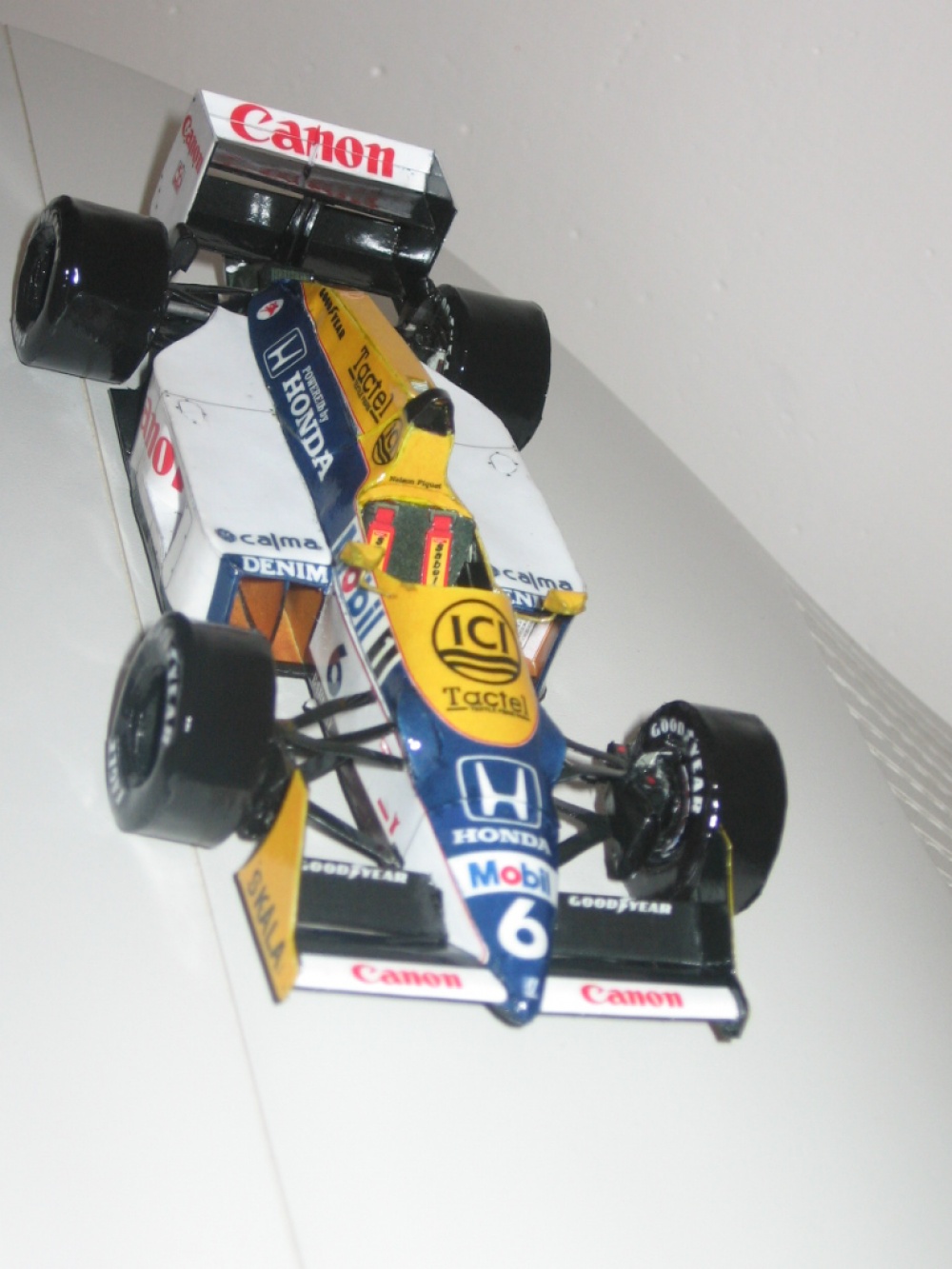 Galeria F1 (Plná velikost v novém okně) Galeria F1