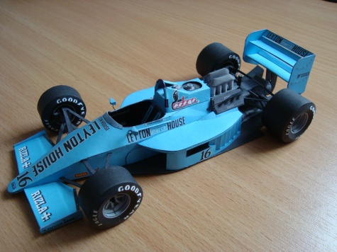 GALERIE MODEL� F1 - MIRES