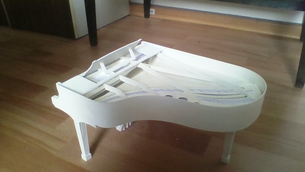 grand piano (Plná velikost v novém okně) grand piano