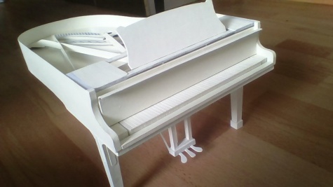 grand piano 