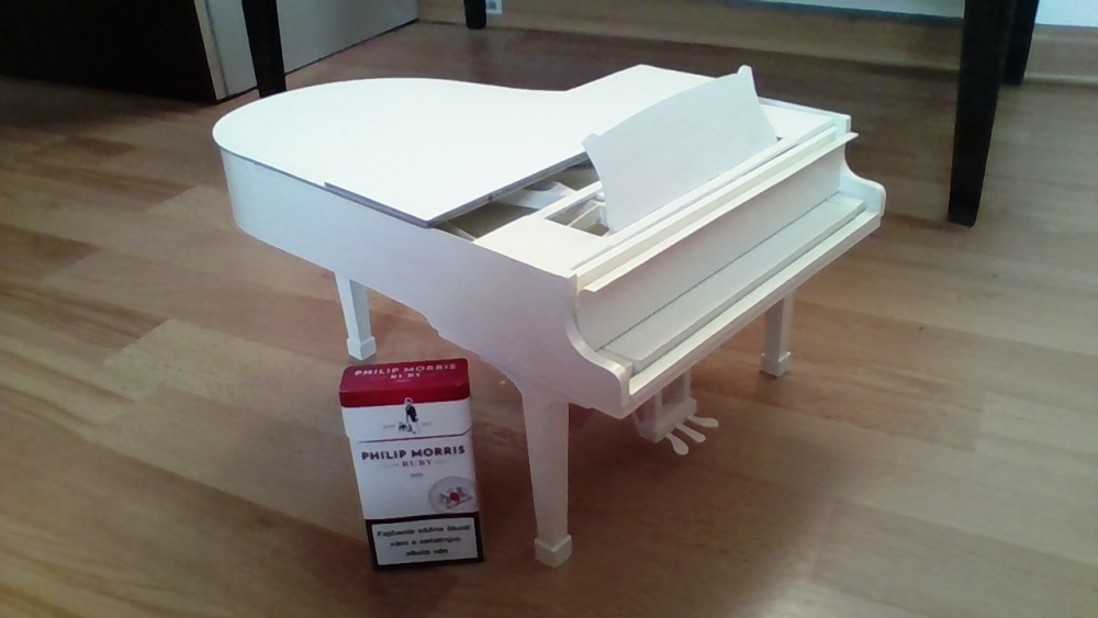grand piano (Plná velikost v novém okně) grand piano