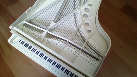 grand piano 