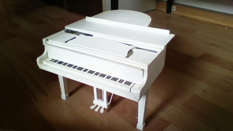 grand piano 