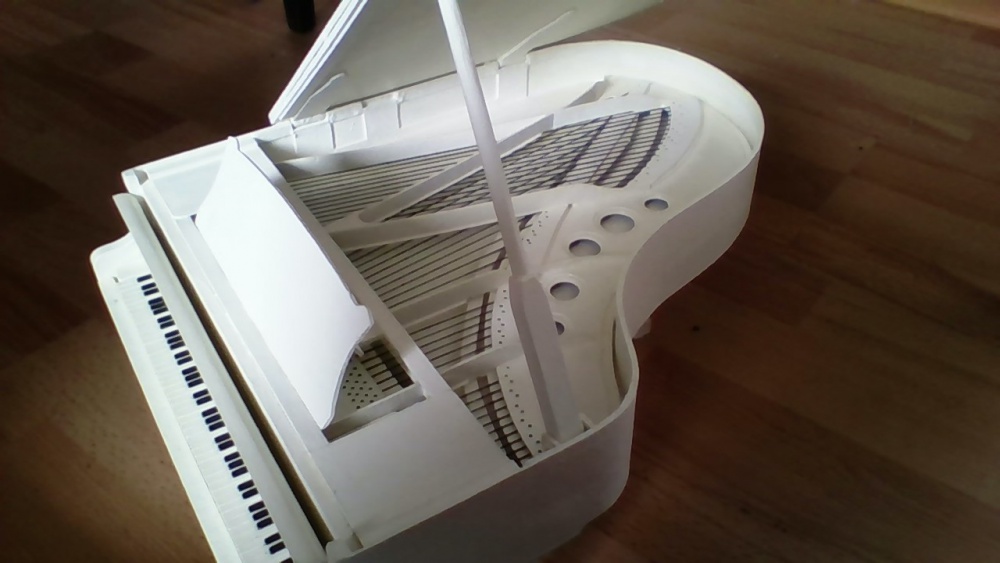 grand piano 