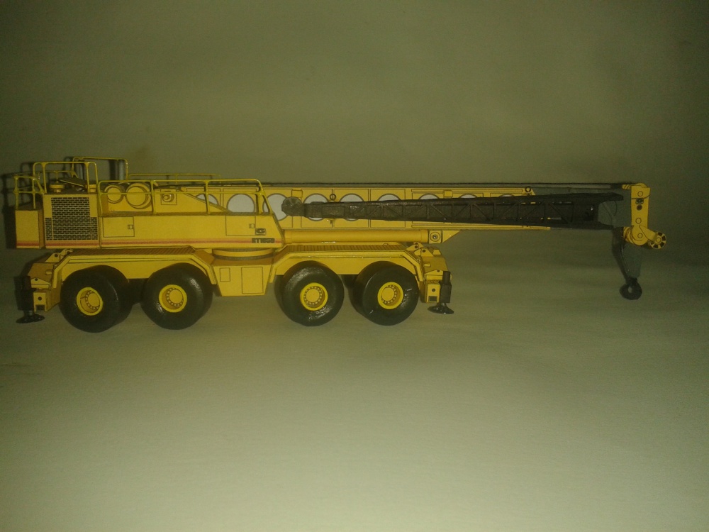 GROVE RT 1650 (Plná velikost v novém okně) GROVE RT 1650