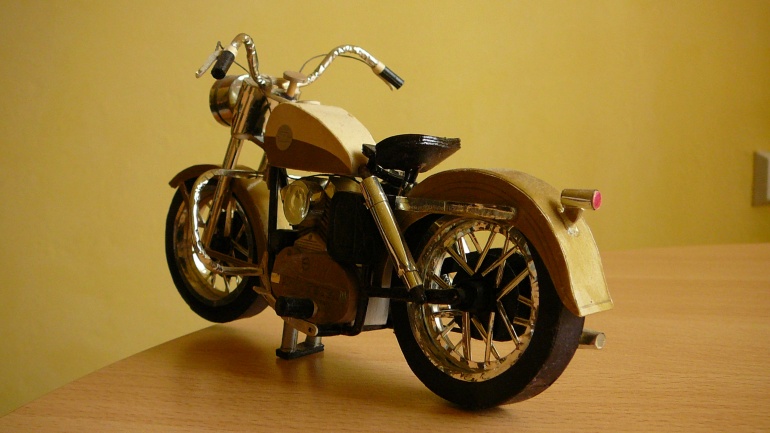 Harley Davidson, Indian (Plná velikost v novém okně) Harley Davidson, Indian