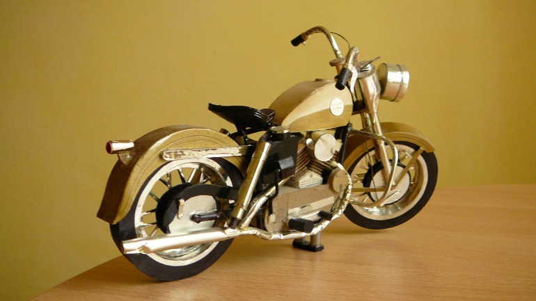 Harley Davidson, Indian (Plná velikost v novém okně) Harley Davidson, Indian