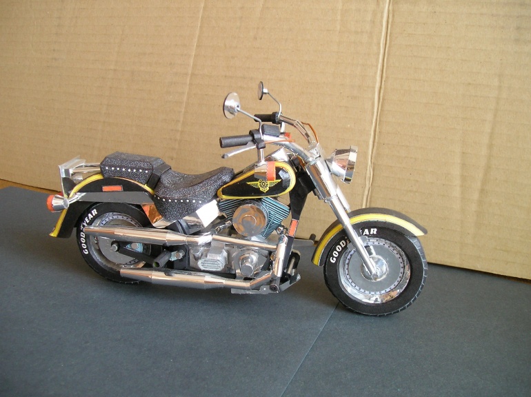 Harley Davidson Fat Boy (Plná velikost v novém okně) Harley Davidson Fat Boy