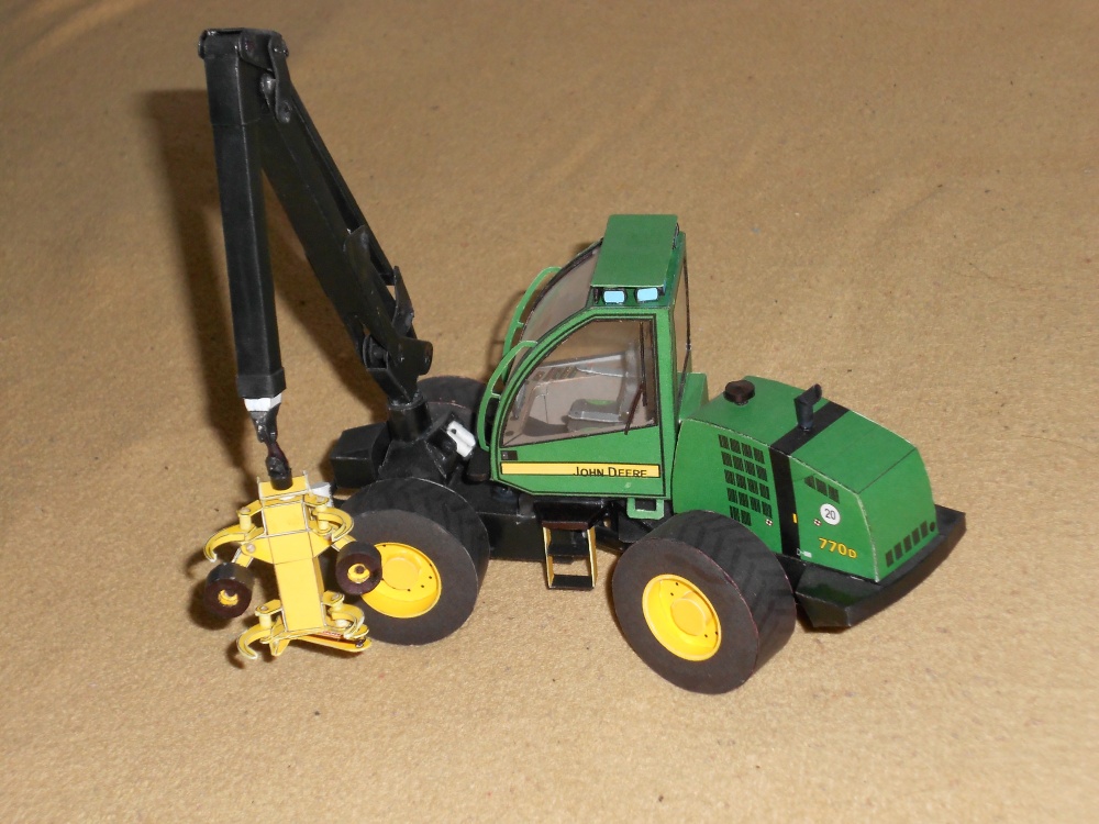 Harvestor JD 770 D (Plná velikost v novém okně) Harvestor JD 770 D