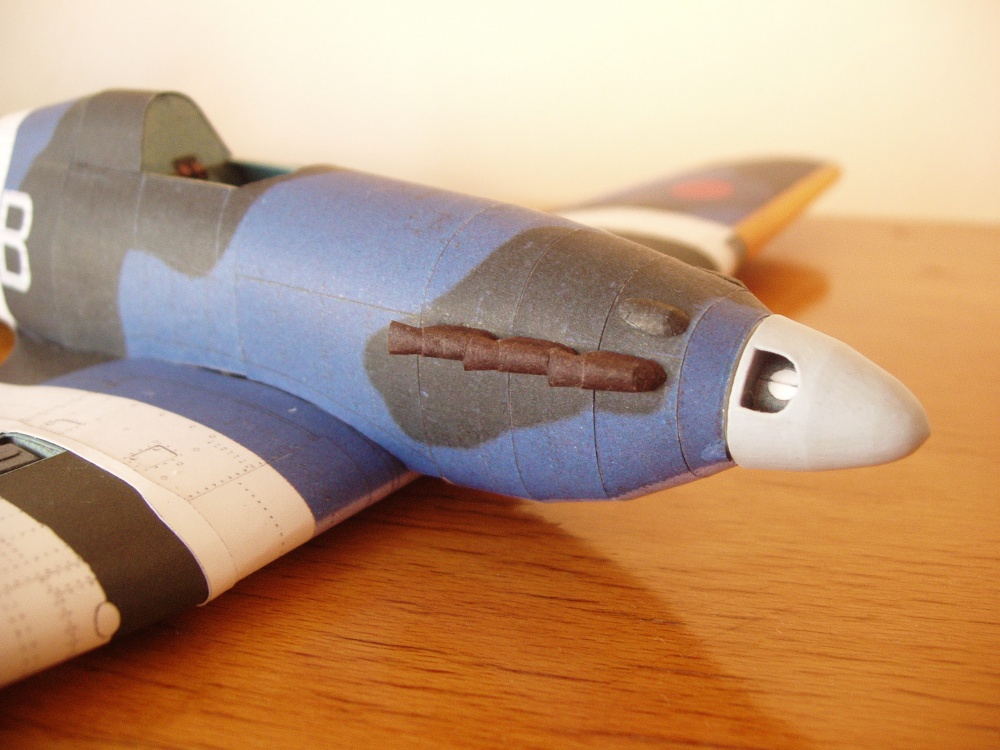 Hawker Hurricane MK. IIC (Plná velikost v novém okně) Hawker Hurricane MK. IIC