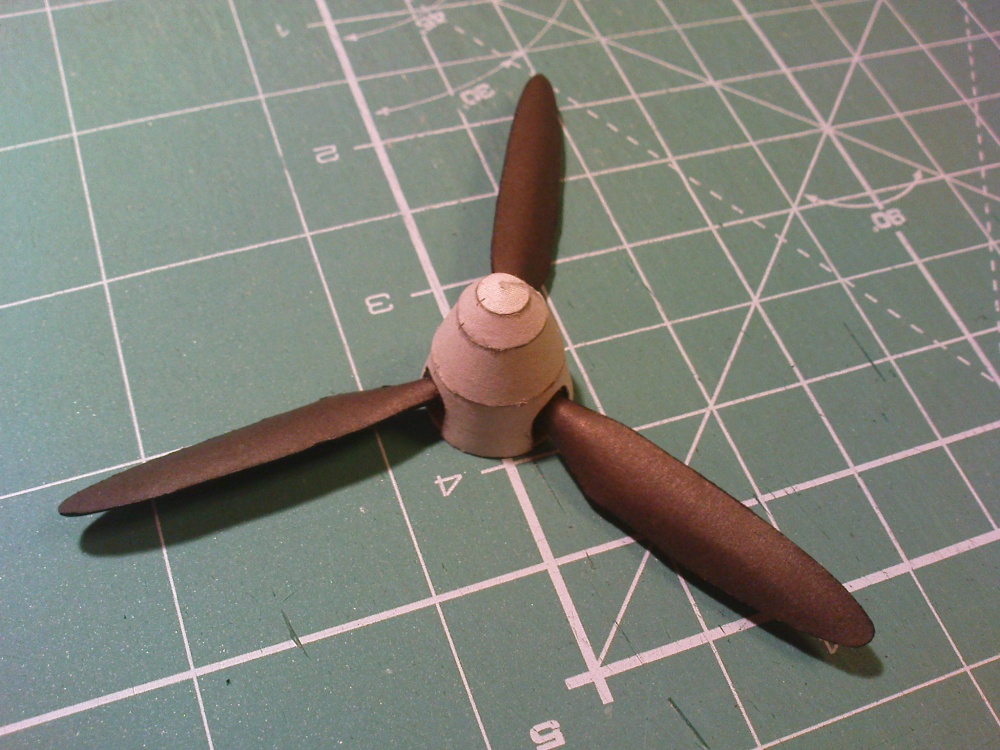 Hawker Hurricane MK.IIC (Plná velikost v novém okně) Hawker Hurricane MK.IIC