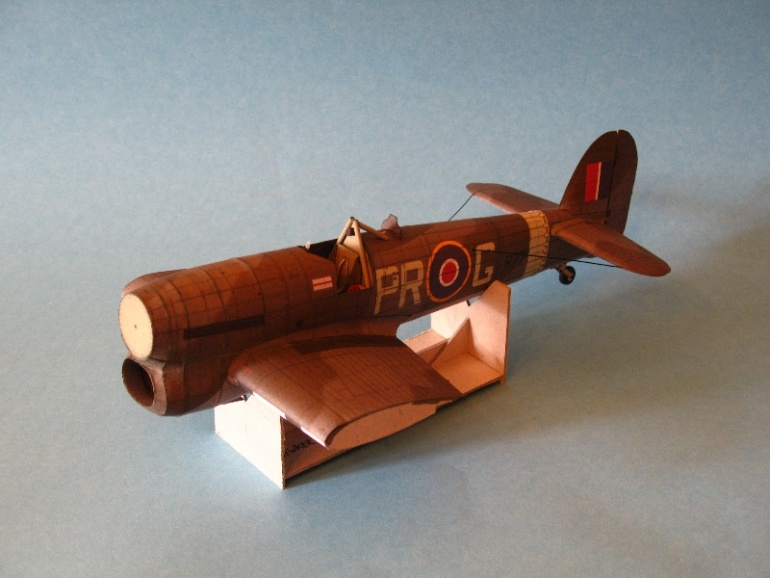 Hawker Typhoon Mk. IB (Plná velikost v novém okně) Hawker Typhoon Mk. IB