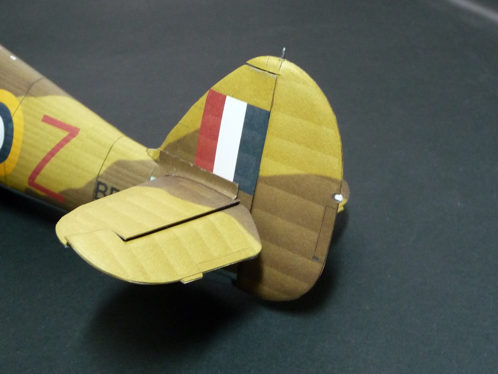 Hawker Hurricane Mk. IID (Plná velikost v novém okně) Hawker Hurricane Mk. IID