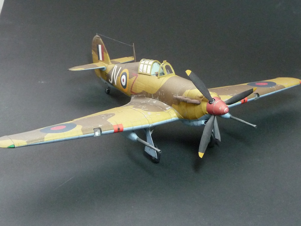 Hawker Hurricane Mk. IID (Plná velikost v novém okně) Hawker Hurricane Mk. IID