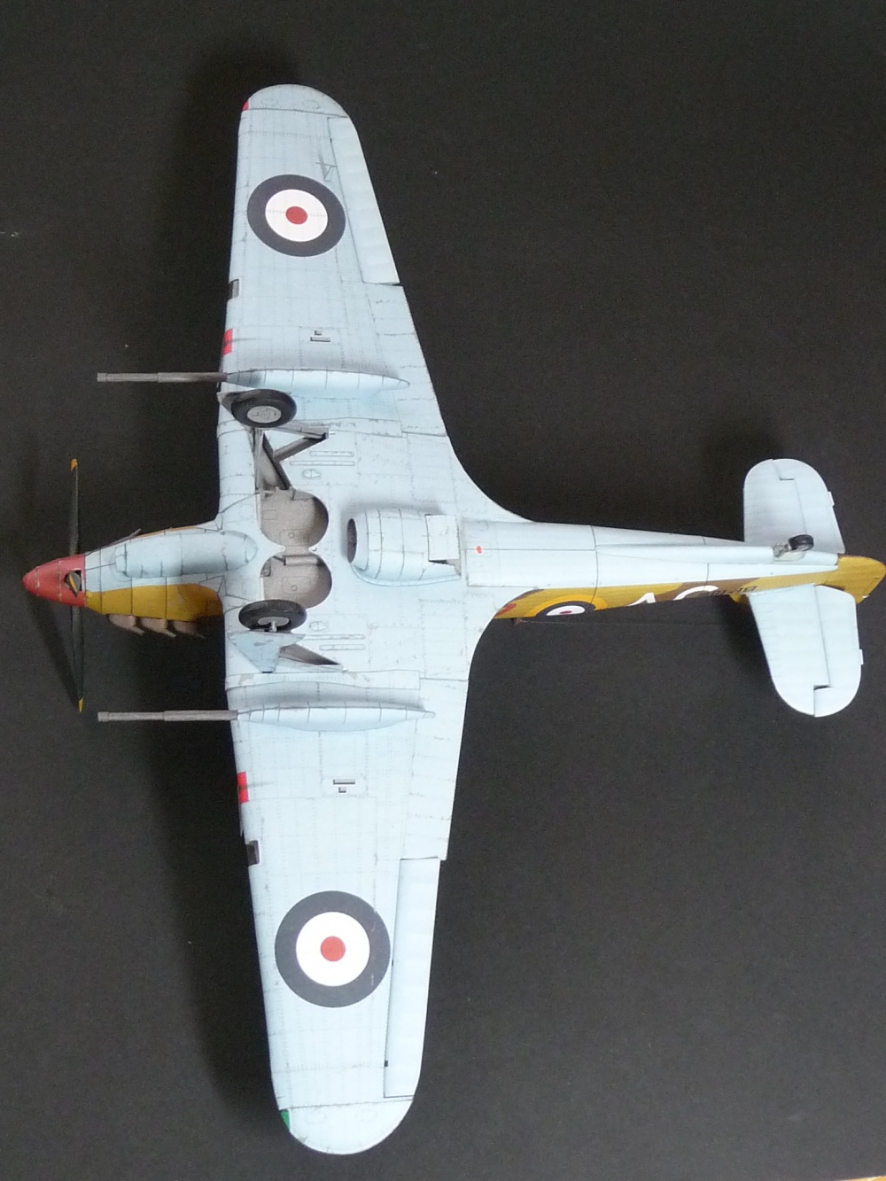 Hawker Hurricane Mk. IID (Plná velikost v novém okně) Hawker Hurricane Mk. IID