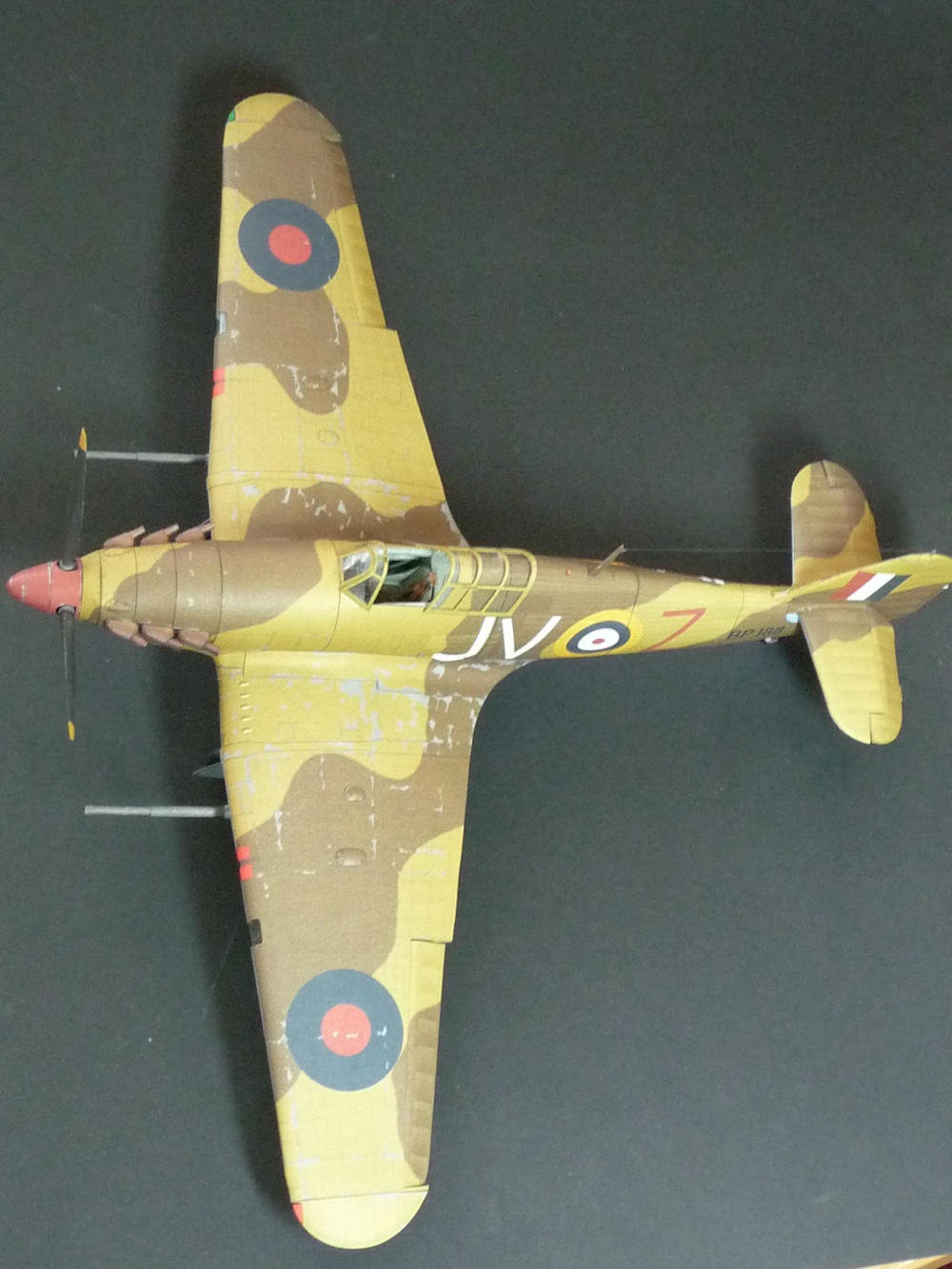 Hawker Hurricane Mk. IID (Plná velikost v novém okně) Hawker Hurricane Mk. IID