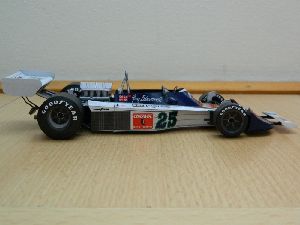HESKETH 308D G.Edwards 1976 (Plná velikost v novém okně) HESKETH 308D G.Edwards 1976