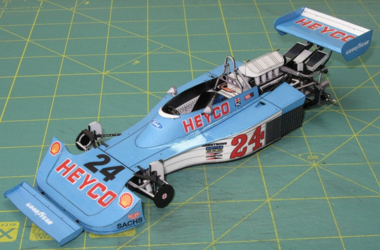 Heskethy 308B a 308D (Plná velikost v novém okně) Heskethy 308B a 308D