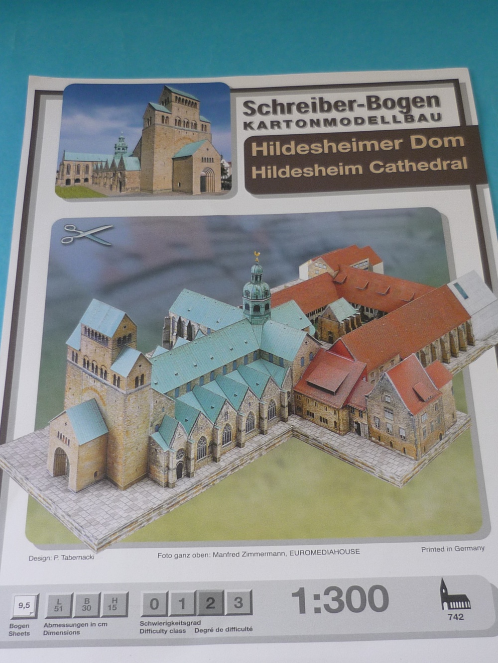 Hildesheimer Dom (Plná velikost v novém okně) Hildesheimer Dom