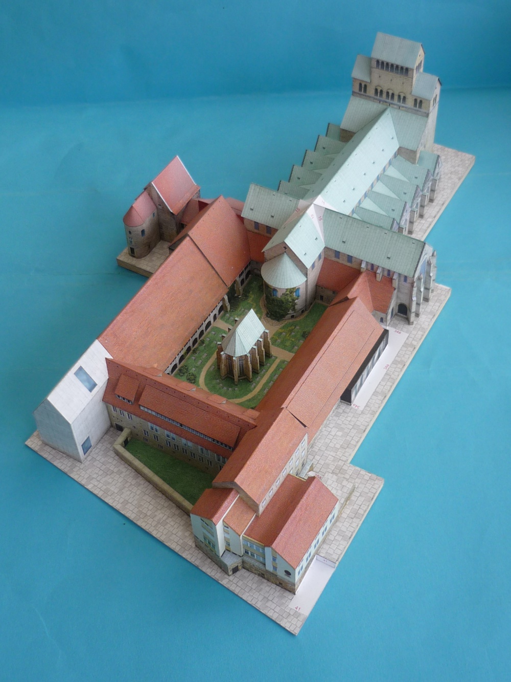 Hildesheimer Dom (Pln� velikost v nov�m okn�) Hildesheimer Dom