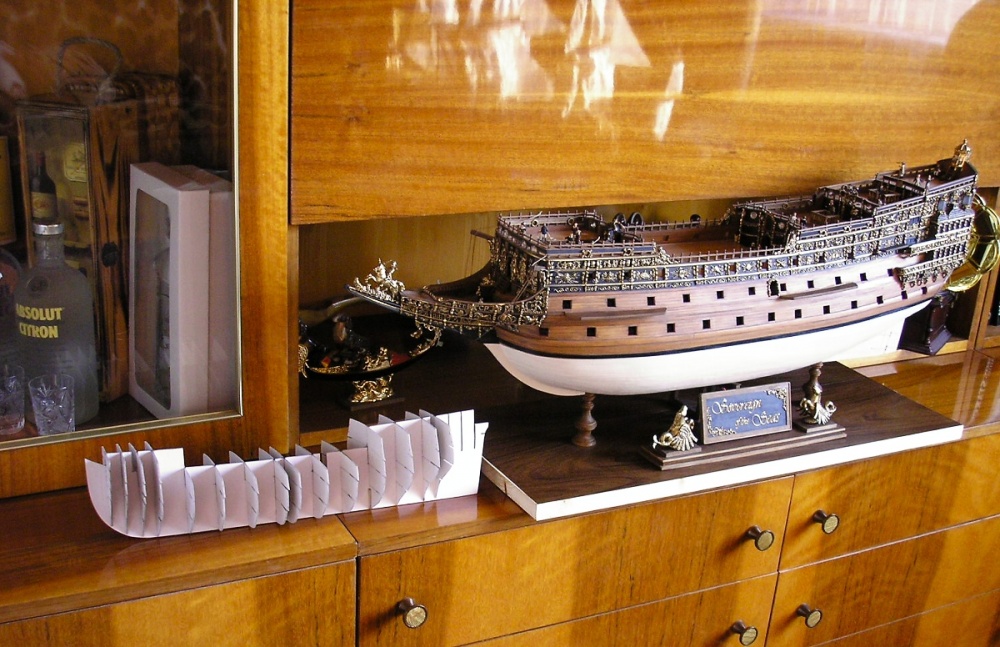 115684