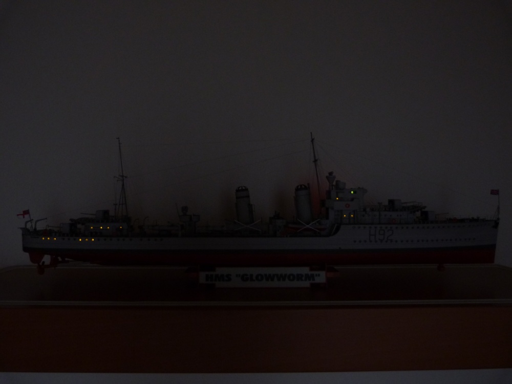 HMS Glowworm (Plná velikost v novém okně) HMS Glowworm