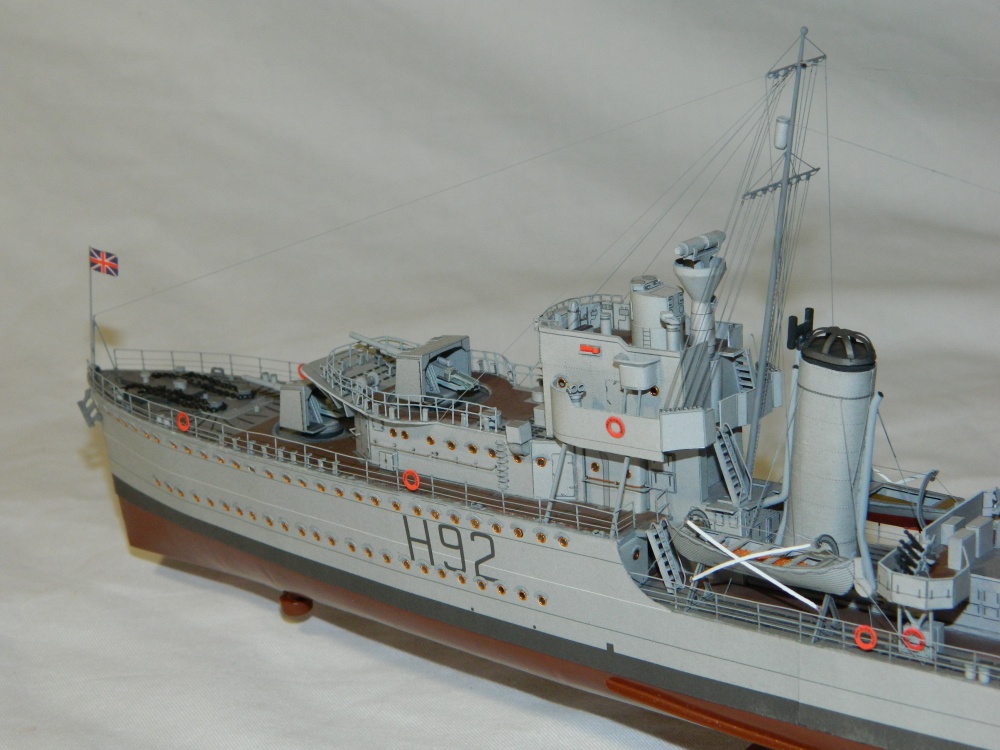 HMS Glowworm (Plná velikost v novém okně) HMS Glowworm