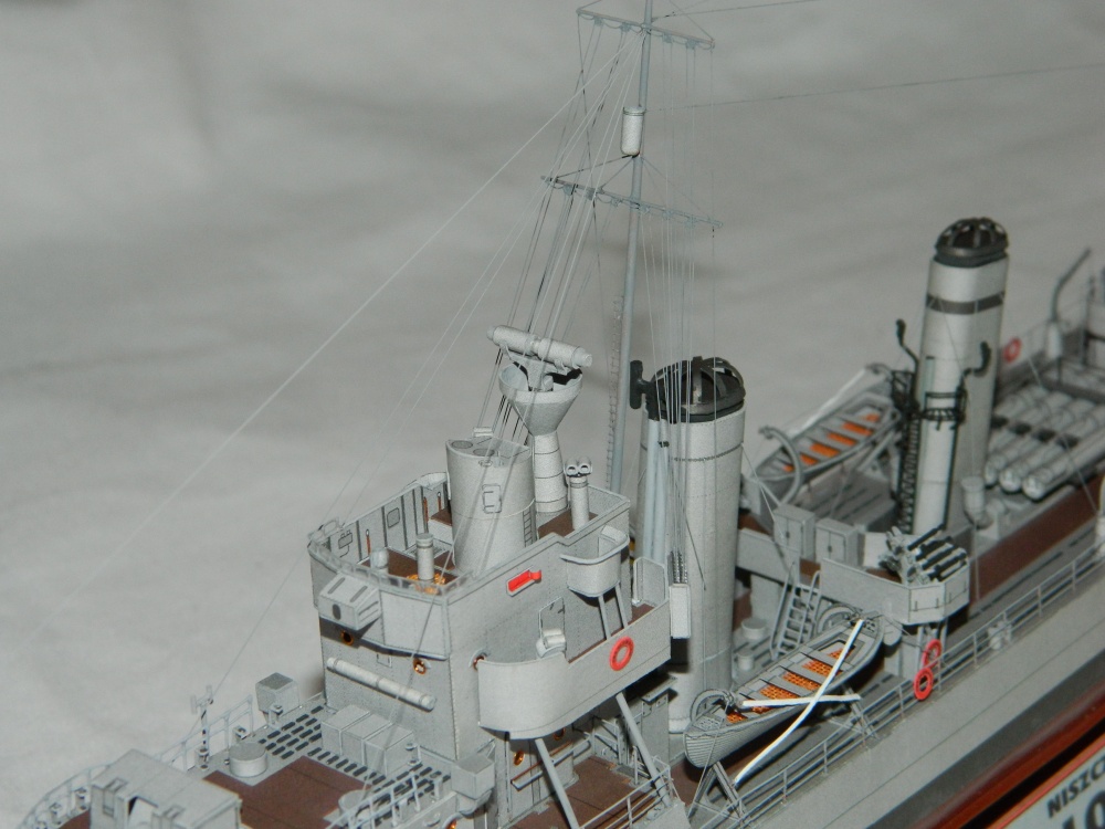 HMS Glowworm (Plná velikost v novém okně) HMS Glowworm