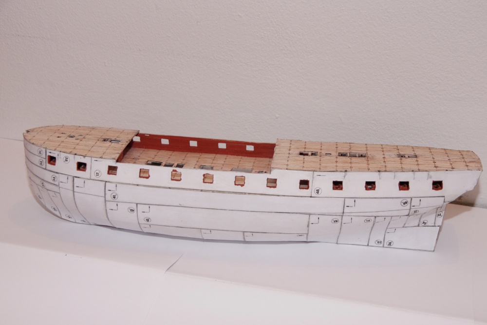 HMS Cleopatra (Plná velikost v novém okně) HMS Cleopatra