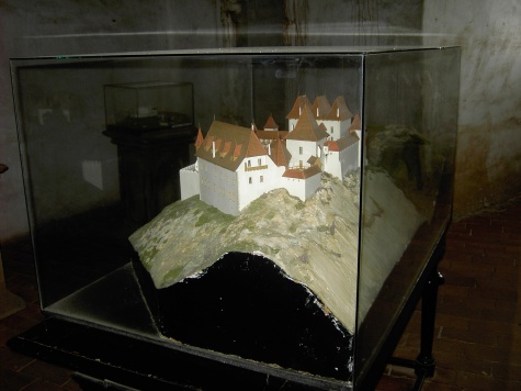 HRAD  TO�N�K