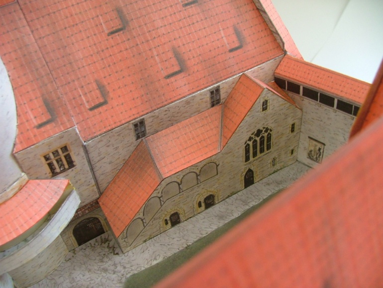 Hrad Bouzov (Pln� velikost v nov�m okn�) Hrad Bouzov