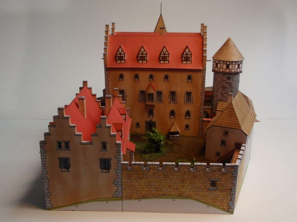 Hrad Dražice (Plná velikost v novém okně) Hrad Dražice