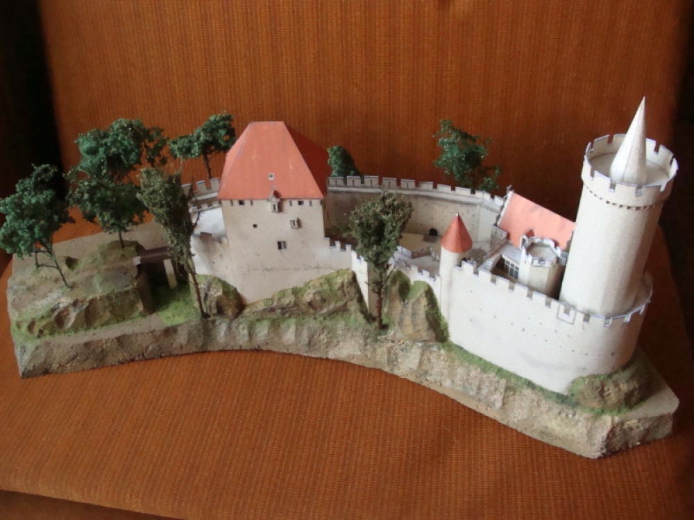 hrad Kokořín (Plnďż˝ velikost v novďż˝m oknďż˝) hrad Kokořín