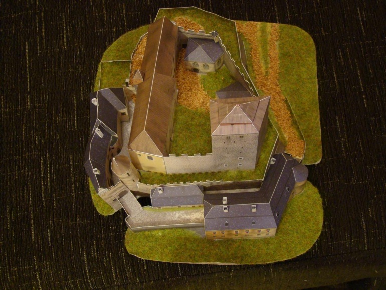 Hrad Kost (Plná velikost v novém okně) Hrad Kost
