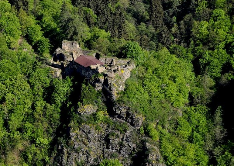 hrad Krašov (Plná velikost v novém okně) hrad Krašov