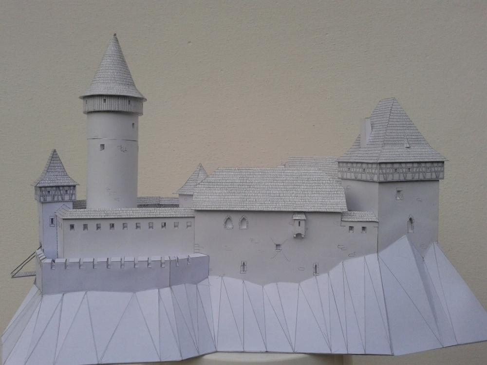 Hrad Krašov (Plná velikost v novém okně) Hrad Krašov