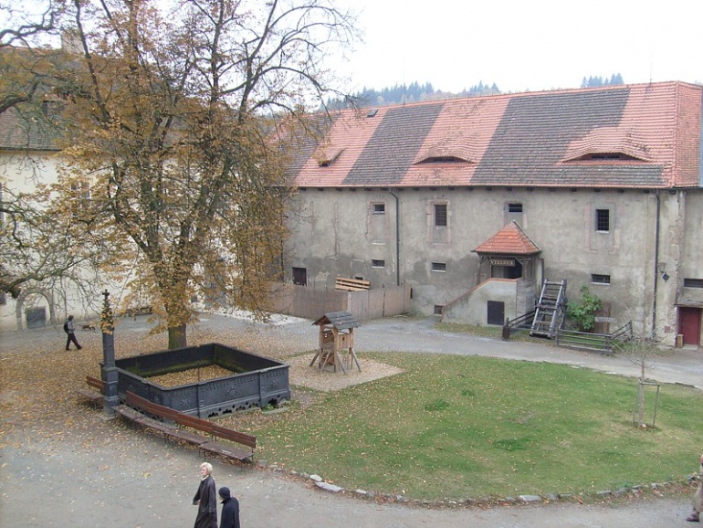 Hrad Křivoklát (Plná velikost v novém okně) Hrad Křivoklát