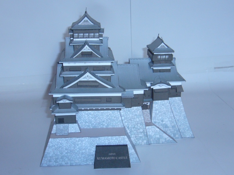 hrad Kumamoto (Pln� velikost v nov�m okn�) hrad Kumamoto