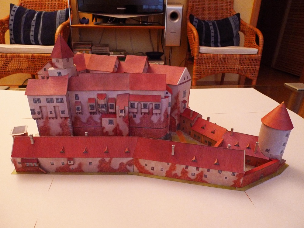 Hrad Pernštejn (Plná velikost v novém okně) Hrad Pernštejn