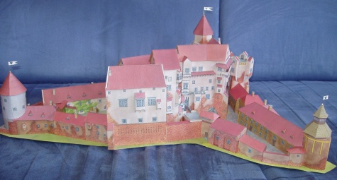 Hrad Pern�tejn