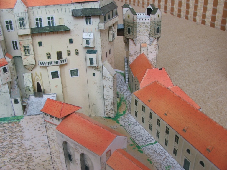 Hrad Pernštejn (Plná velikost v novém okně) Hrad Pernštejn
