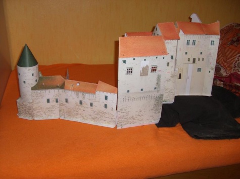 Hrad Pern�tejn