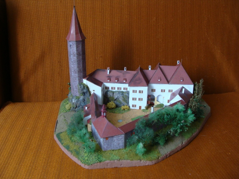hrad Ro�tejn
